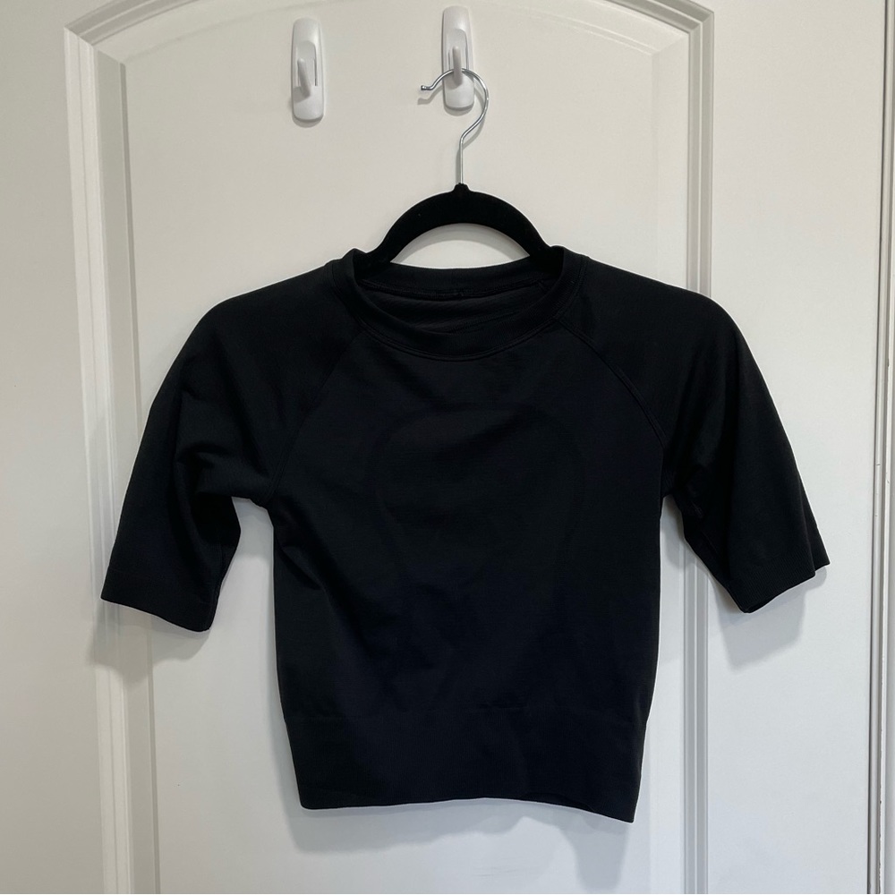 Swiftly Train Short Sleeve 2.0